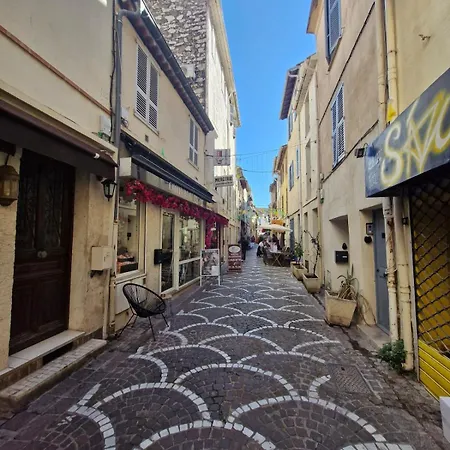 شقة Cozy Old Town *